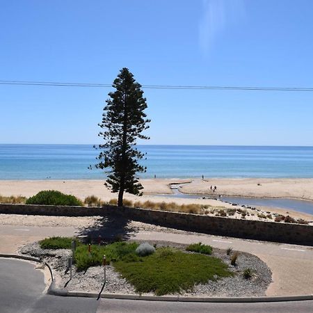 Christies Seahorse Holiday Townhouses Port Noarlunga Dış mekan fotoğraf