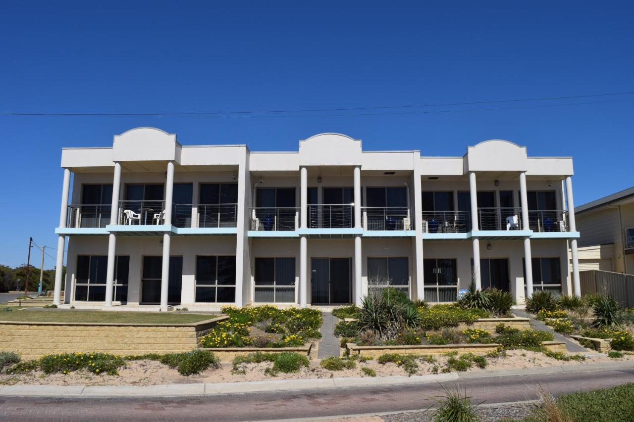 Christies Seahorse Holiday Townhouses Port Noarlunga Dış mekan fotoğraf