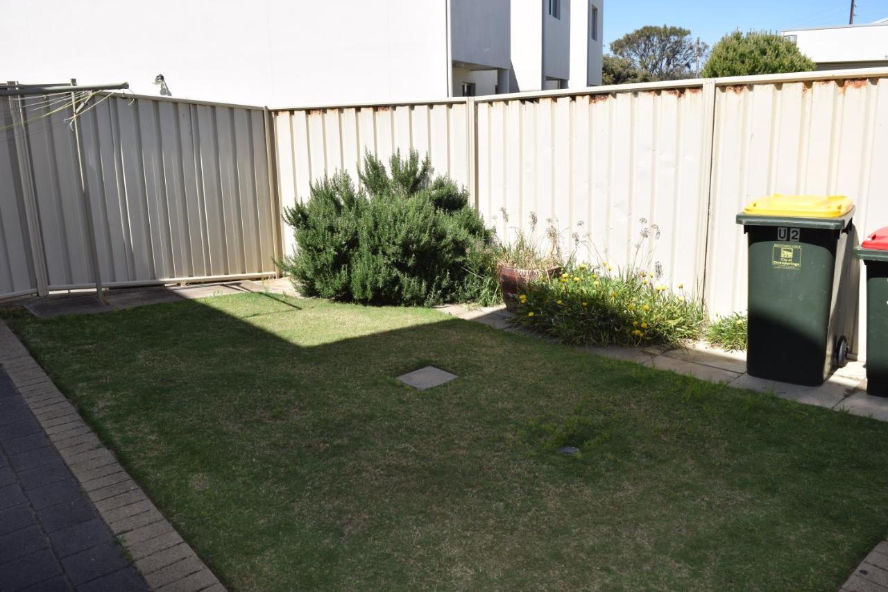 Christies Seahorse Holiday Townhouses Port Noarlunga Dış mekan fotoğraf
